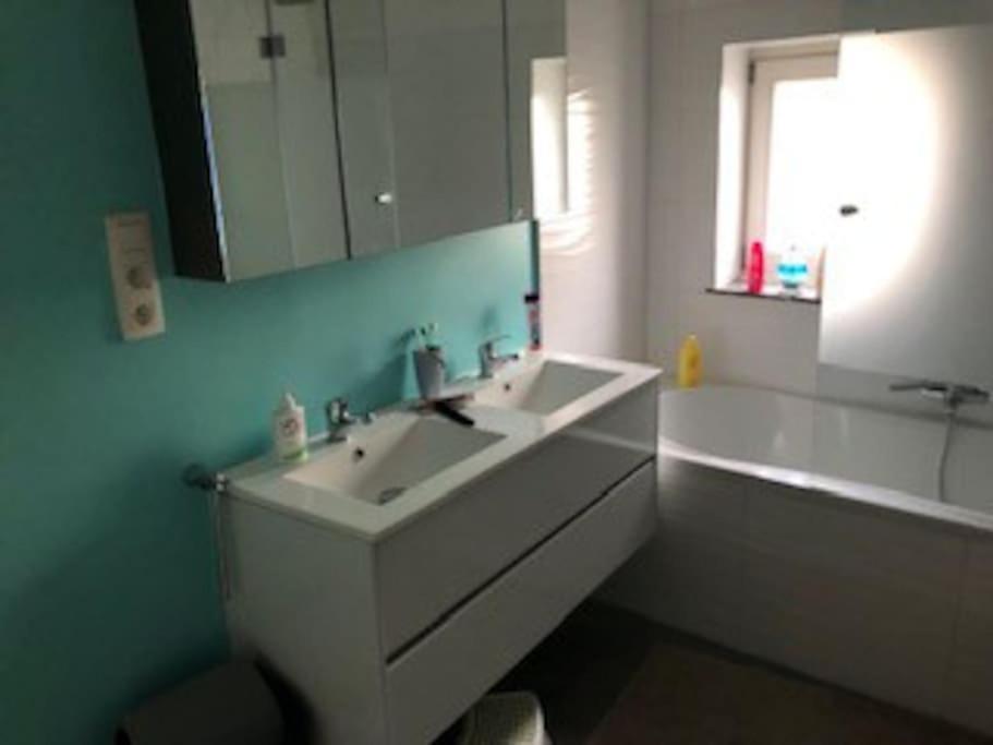 Stay In Maison De Metre In Etterbeek Брюксел Екстериор снимка