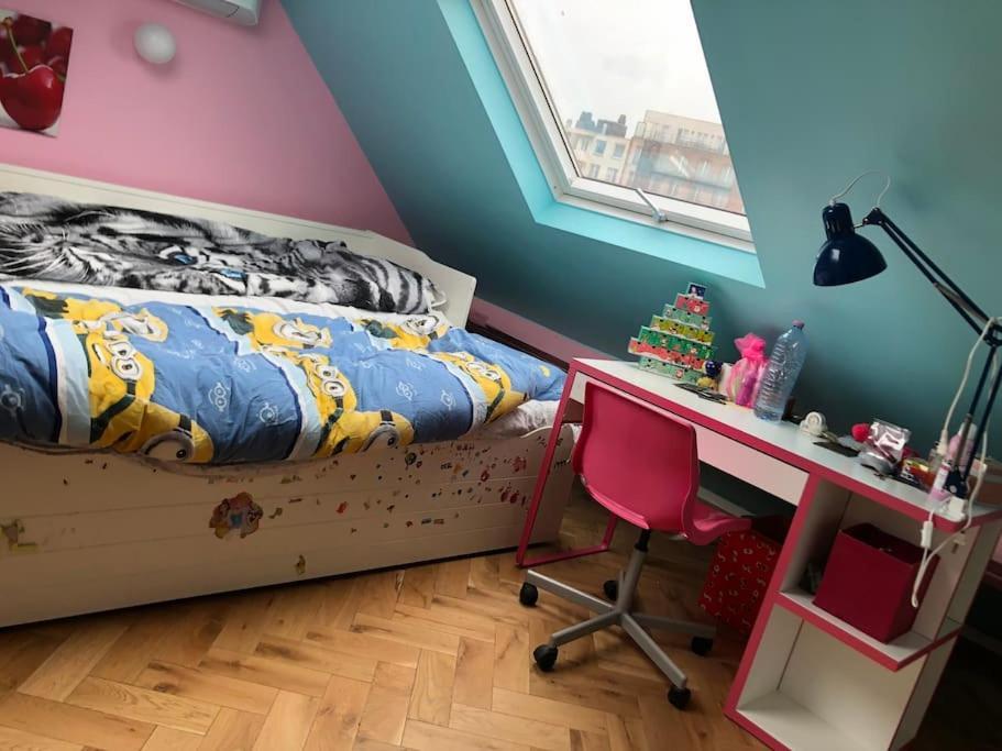 Stay In Maison De Metre In Etterbeek Брюксел Екстериор снимка